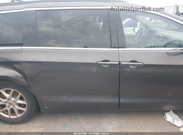 2C4RC1DG1MR506041 2021 CHRYSLER VOYAGER Gray Rear interior view