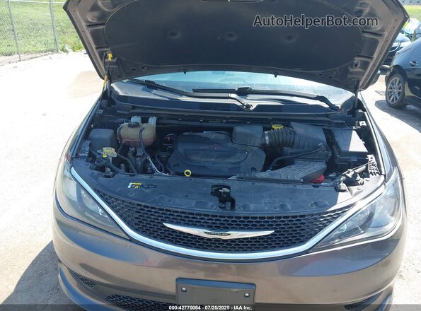 2C4RC1DG9MR506045 2021 CHRYSLER VOYAGER Gray Rear view