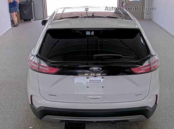 2FMPK4J99MBA27209 2021 FORD EDGE  Առջևի ձախ երեք քառորդ տեսարան