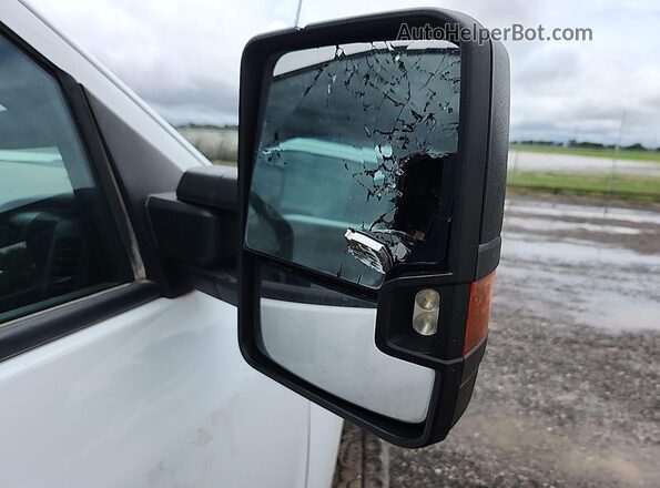 2GC2CREGXK1121555 2019 CHEVROLET SILVERADO  Rear interior view