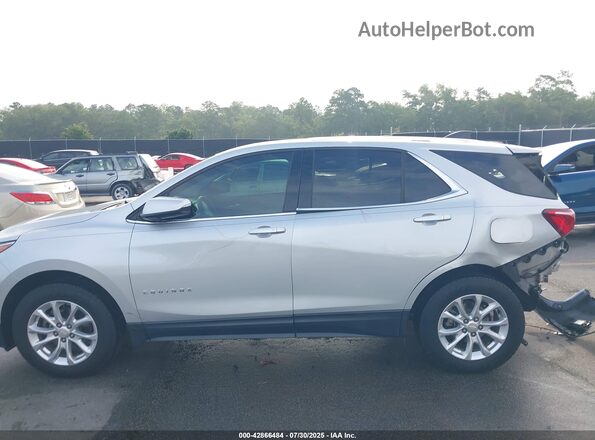 2GNAXJEV0J6220944 2018 CHEVROLET EQUINOX Silver Widok wnętrza 360 stopni
