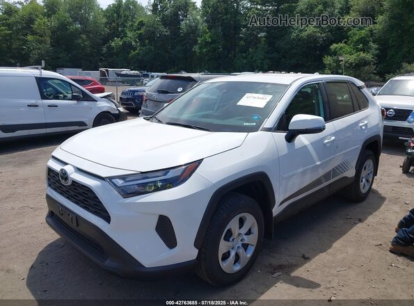 2T3G1RFV3SC537318 2025 TOYOTA LE White Przód lewy