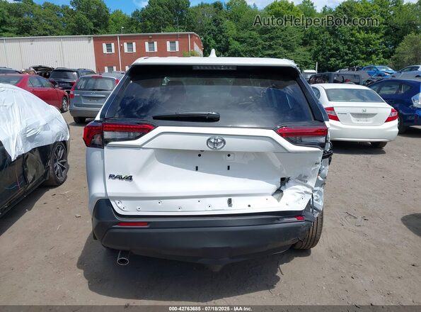 2T3G1RFV3SC537318 2025 TOYOTA LE White 