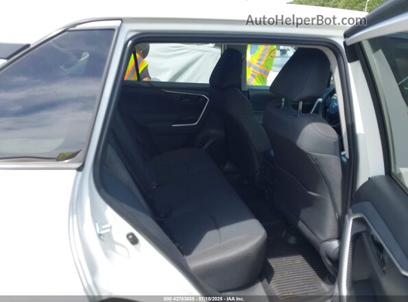 2T3G1RFV3SC537318 2025 TOYOTA LE White Widok naklejki z numerem VIN