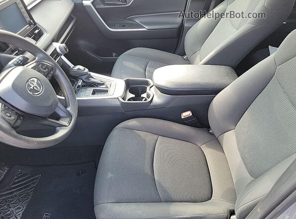 2T3K1RFV7MC092000 2021 TOYOTA LE Silver 