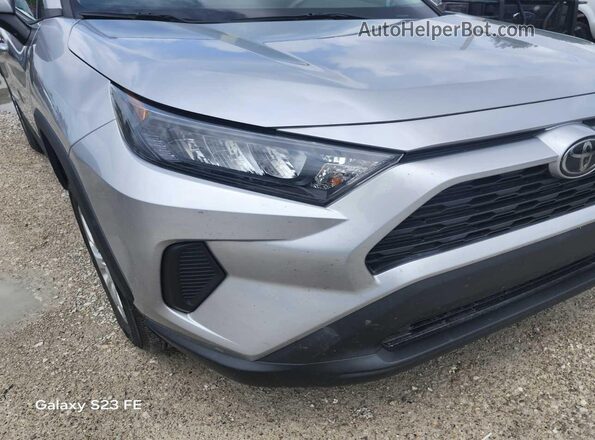 2T3K1RFV7MC092000 2021 TOYOTA LE Silver Przód lewy