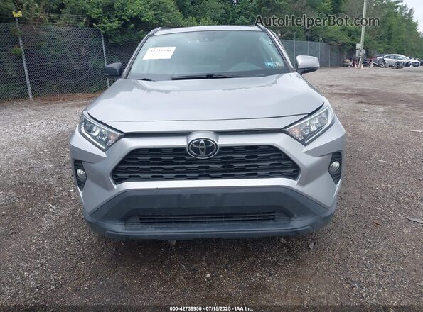 2T3P1RFV1MC211505 2021 TOYOTA LE Серебряный Вид задней части салона