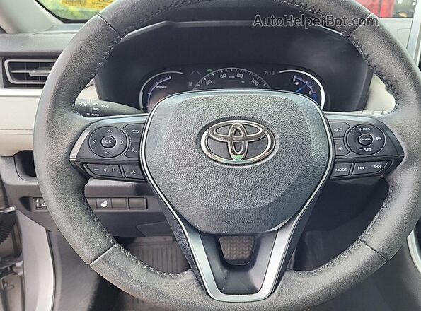 2T3RWRFV5PW174925 2023 TOYOTA LE  Front view