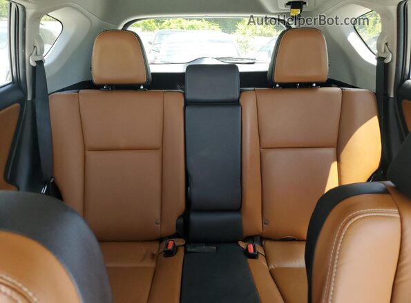 2T3YFREV2HW314282 2017 TOYOTA LIMITED Gray Vista de los asientos traseros