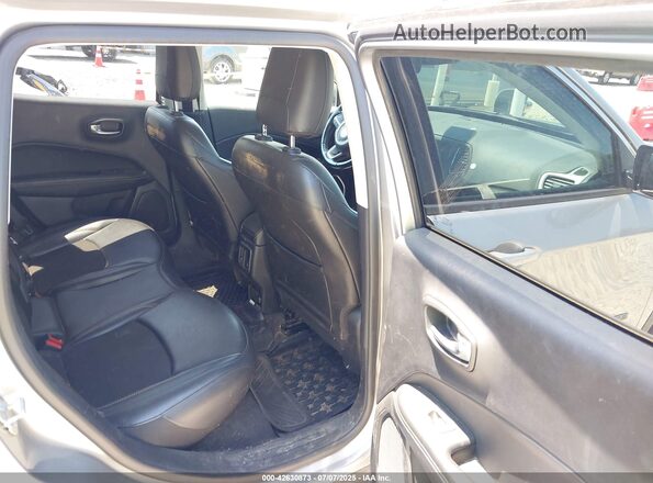 3C4NJCBB5MT508136 2021 JEEP COMPASS Silver VIN კოდის სტიკერის ხედი
