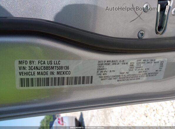 3C4NJCBB5MT508136 2021 JEEP COMPASS Silver ძრავის განყოფილების ხედი