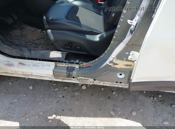 3C4NJDBB7MT593308 2021 JEEP COMPASS White 