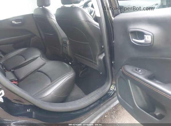 3C4NJDCB5MT503099 2021 JEEP COMPASS Black Widok naklejki z numerem VIN
