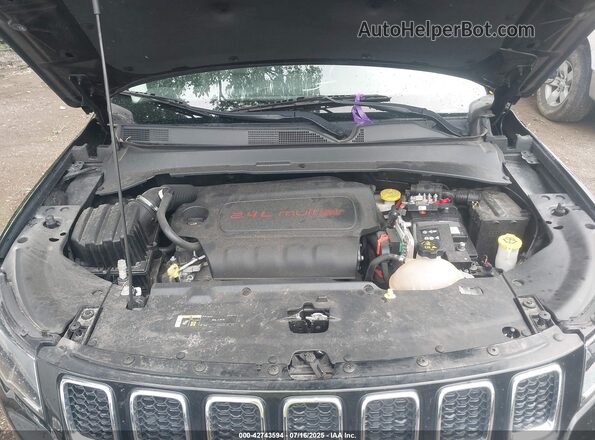 3C4NJDCB5MT503099 2021 JEEP COMPASS Black Widok z tyłu