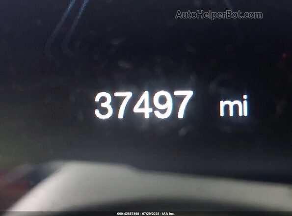 3C4NJDCB8MT506319 2021 JEEP COMPASS Green 