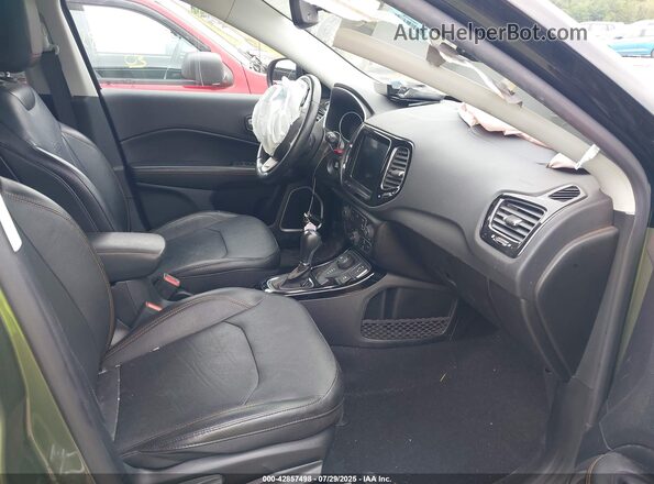 3C4NJDCB8MT506319 2021 JEEP COMPASS Green Vista interior delantera