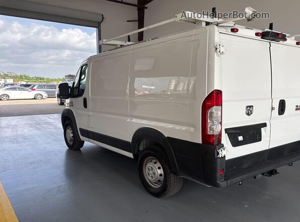 3C6LRVNG3ME545622 2021 RAM PROMASTER 1500  Rear interior view