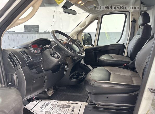3C6LRVNG3ME545622 2021 RAM PROMASTER 1500  Вид салона спереди