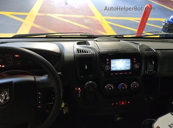 3C6TRVAG8JE115778 2018 RAM PROMASTER 1500  Вид щитка приладів