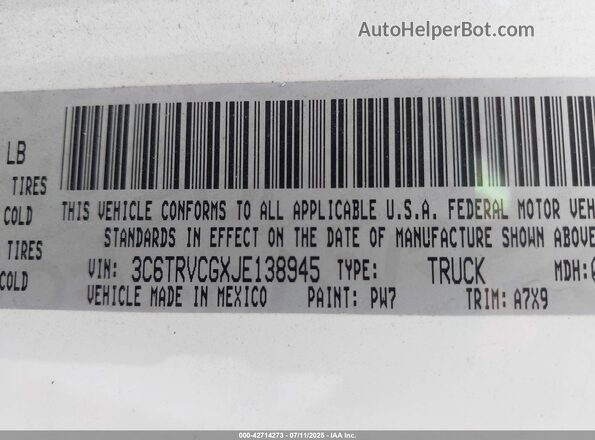 3C6TRVCGXJE138945 2018 RAM PROMASTER 2500 White Engine compartment view