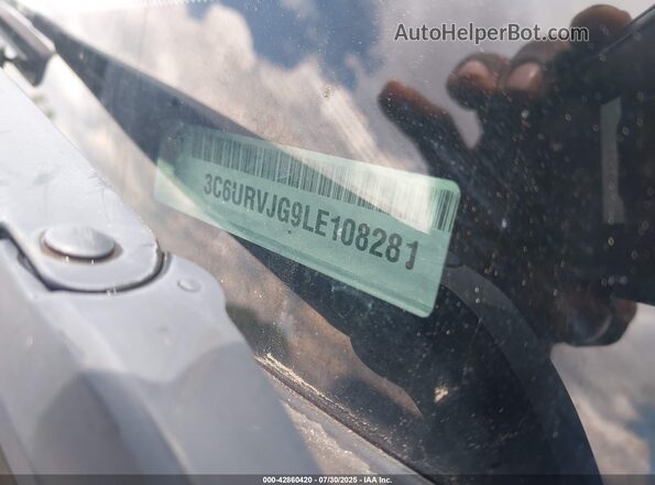 3C6URVJG9LE108281 2020 RAM PROMASTER 3500 Gray Widok komory silnika
