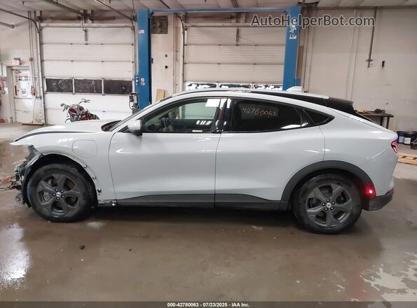 3FMTK1SS5MMA59815 2021 FORD MUSTANG MACH-E White 