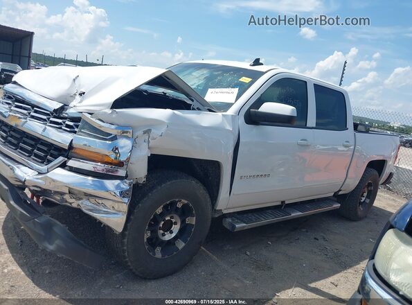 3GCPCREC4JG641792 2018 CHEVROLET SILVERADO White Widok wnętrza z tyłu