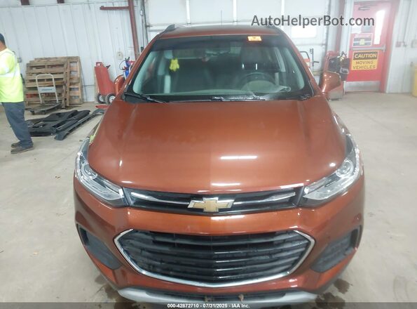 3GNCJPSB2KL254680 2019 CHEVROLET TRAX Оранжевый Вид панели приборов