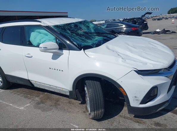 3GNKBDRS3MS563418 2021 CHEVROLET BLAZER White Front view