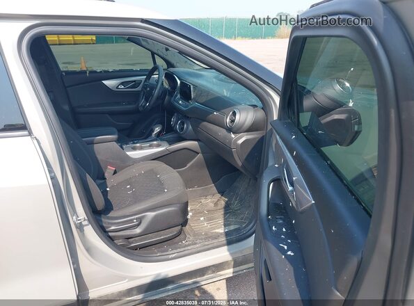 3GNKBHR46MS552048 2021 CHEVROLET BLAZER Silver Սալոնի դիմացի տեսք