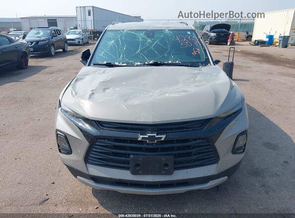 3GNKBHR46MS552048 2021 CHEVROLET BLAZER Silver Սարքավորումների վահանակի տեսք