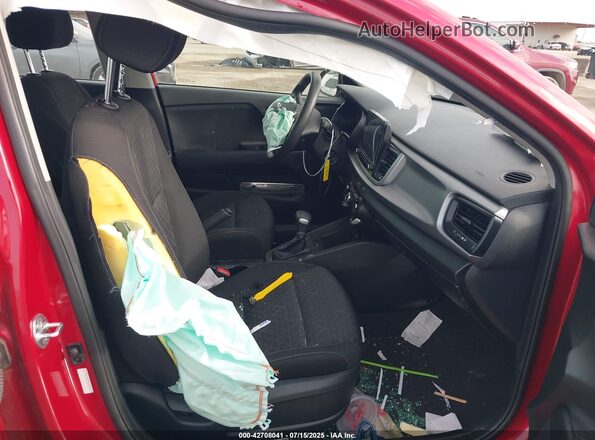 3KPA24ADXPE524765 2023 KIA RIO Красный Вид салона спереди