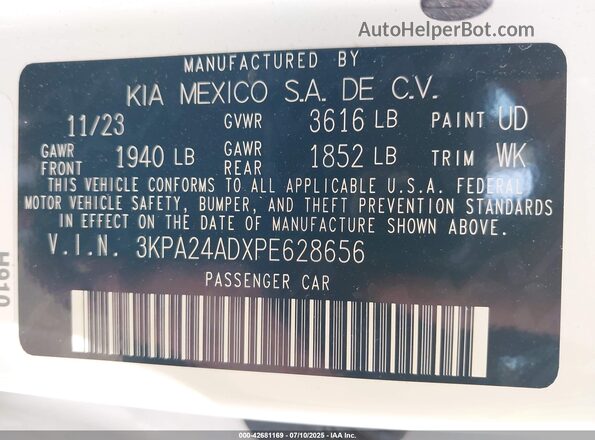 3KPA24ADXPE628656 2023 KIA RIO White Вид підкапотного простору