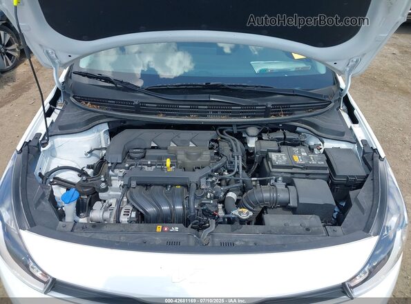 3KPA24ADXPE628656 2023 KIA RIO White Вид ззаду