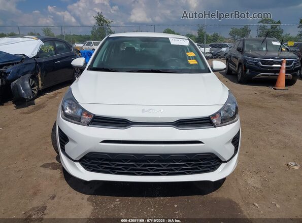 3KPA24ADXPE628656 2023 KIA RIO White Вид щитка приладів