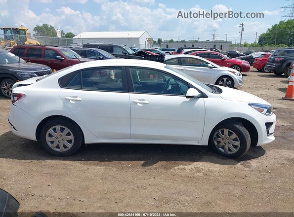 3KPA24ADXPE628656 2023 KIA RIO White Вид задньої частини салону