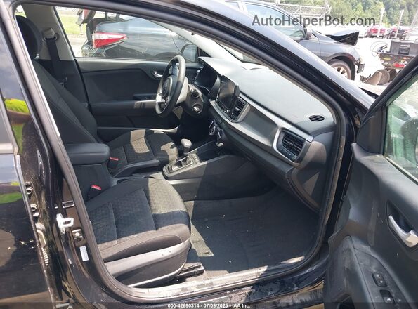 3KPA25ADXME403848 2021 KIA RIO 5-DOOR Black Вид салону спереду