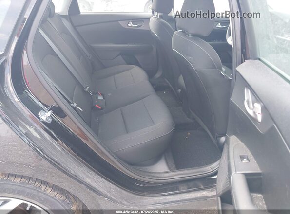 3KPF24AD0ME375431 2021 KIA FORTE Black VIN կոդի պիտակի տեսք