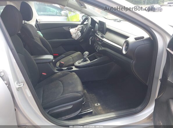 3KPF24AD5ME364571 2021 KIA FORTE Silver 