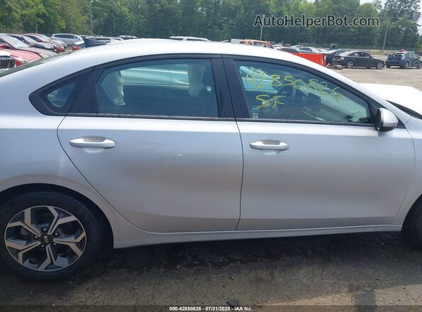 3KPF24AD5ME364571 2021 KIA FORTE Silver 