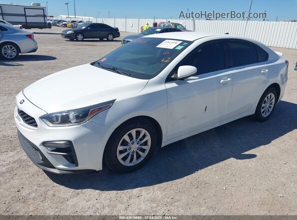 3KPF24AD6ME277214 2021 KIA FORTE White Front left
