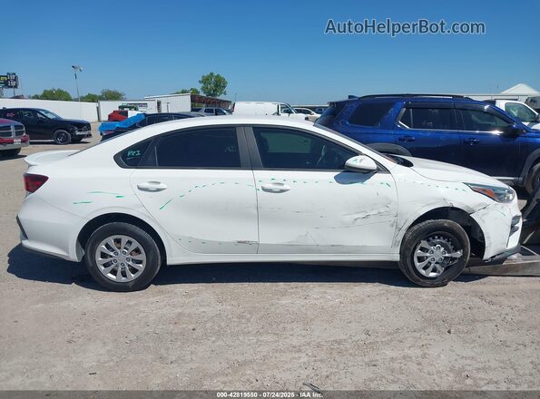 3KPF24AD6ME277214 2021 KIA FORTE White Rear interior view
