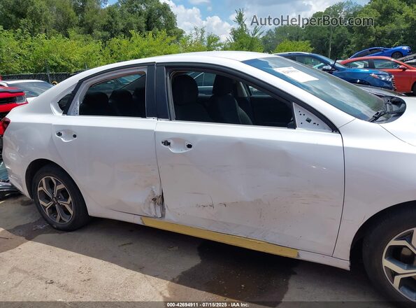 3KPF24ADXME411111 2021 KIA FORTE White Դիմացի տեսք