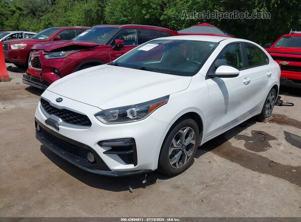 3KPF24ADXME411111 2021 KIA FORTE White Առջևի ձախ երեք քառորդ տեսարան