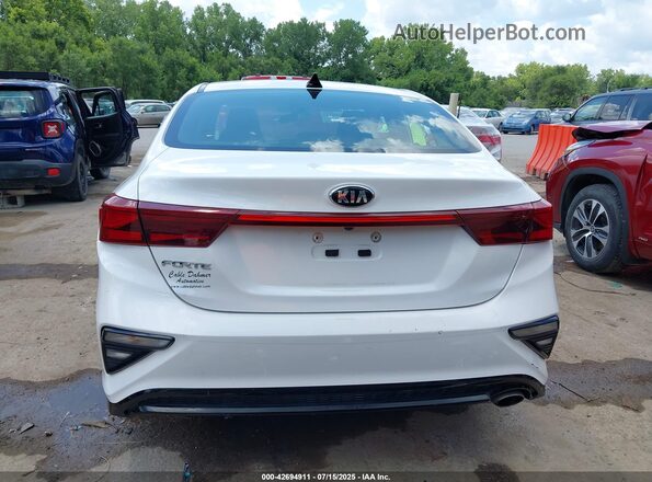 3KPF24ADXME411111 2021 KIA FORTE White 