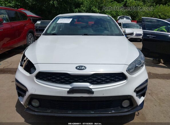 3KPF24ADXME411111 2021 KIA FORTE White Սալոնի հետևի տեսք