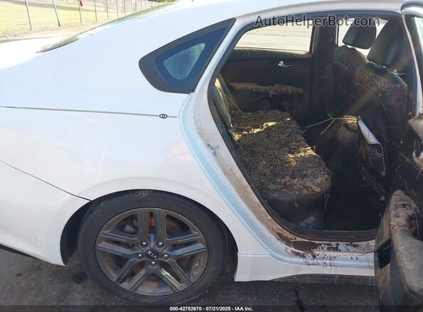 3KPF34AD8ME330430 2021 KIA FORTE White VIN კოდის სტიკერის ხედი