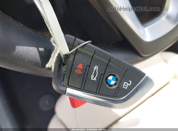 3MW5R1J03M8C01903 2021 BMW 7 SERIES White Вид панелі приладів