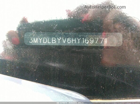 3MYDLBYV6HY169771 2017 TOYOTA YARIS IA Silver 