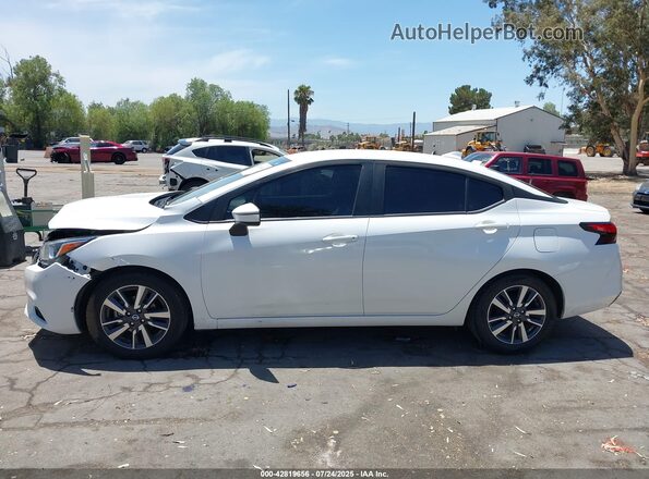 3N1CN8EV1ML869770 2021 NISSAN VERSA White Սալոնի հետևի տեսք